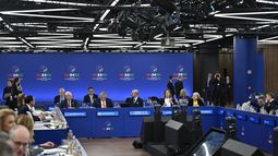 ARCHIVO - Vista general de la sesión plenaria de una cumbre de la UE en el Puskas Arena en Budapest, Hungría, el 8 de noviembre de 2024. (AP Foto/Denes Erdos, archivo)
