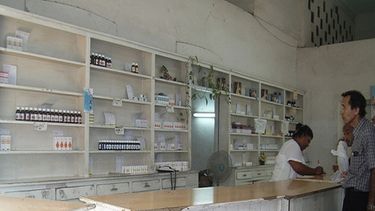 americateve | El sistema de salud cubano no es capaz de satisfacer la demanda de medicamentos en la población.