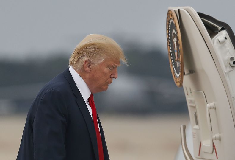 AMN-GEN_TRUMP-TWITTER-0.jpg
