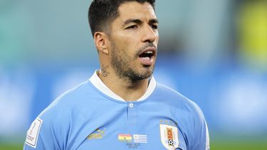 Gremio firma al delantero uruguayo Luis Suárez