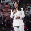 Gabbard se retira de contienda por la candidatura demócrata