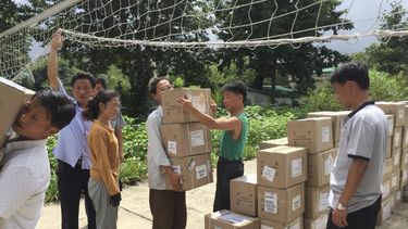 Impiden entrega de cortaúñas y palas a Corea del Norte