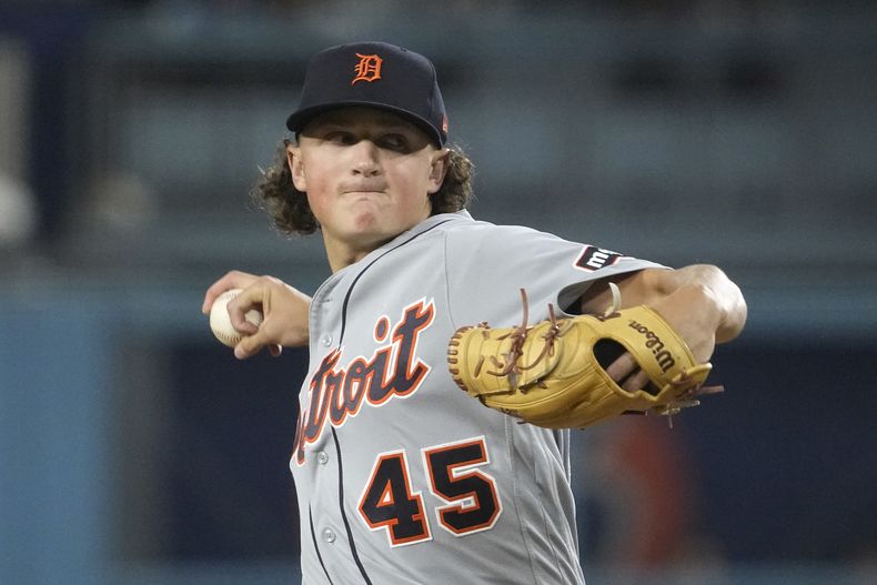 Reese Olson, abridor de los Tigres de Detroit, hace un lanzamiento durante el juego del miércoles 20 de septiembre de 2023, ante los Dodgers de Los Ángeles (AP Foto/Mark J. Terrill)
