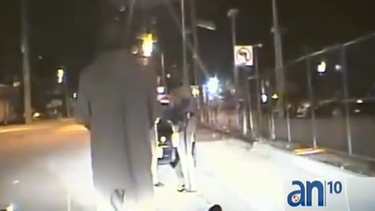 americateve | Un policía del sur de la Florida está en problemas con la ley tras presumiblemente manejar y chocar su auto encubierto bajo la influencia del alcohol.