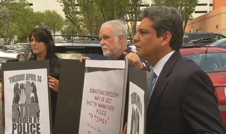 PADRES PROTESTAN.png