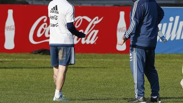 messi cumple anos y espera su mejor regalo con argentina