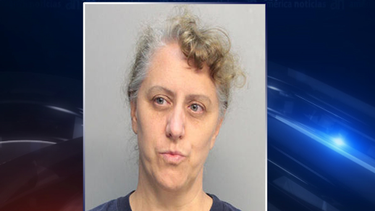 americateve | Una maestra de una escuela privada de Hialeah fue arrestada por presuntamente golpear a varios de sus alumnos.