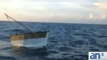 americateve | Familiares de balseros cubanos rescatados en México dicen que 17 personas habrían fallecido en esta travesía.