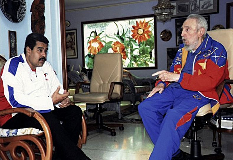 La última foto de Fidel. Fue tomada en agosto de 2014, durante un encuentro con Nicolás Maduro.