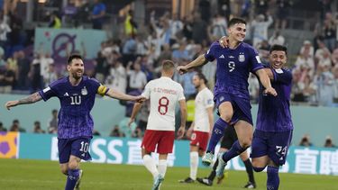 Argentina se revaloriza para octavos de final en Qatar