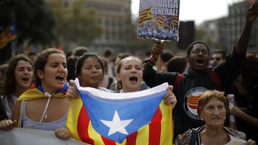 protestan en espana tras condenas a separatistas catalanes