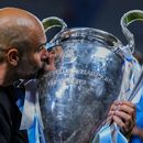 El técnico del Manchester City Pep Guardiola le da un beso al trofeo de campeón de la Liga de Campeones al vencer al Inter de Milán en la final en Estambul, el 10 de junio de 2023. El viernes 23 de junio del 2023, anuncian que Estados Unidos recibirá la edición 2025 del Mundial de Clubes. (AP Foto/Manu Fernández)