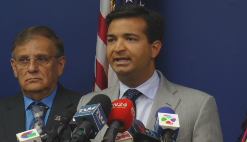 CURBELO.png