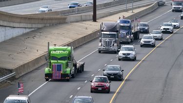 Protesta de camioneros congestiona Washington D.C.