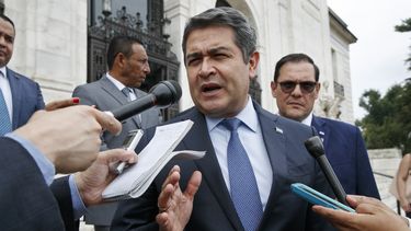 Presidente hondureño asegura que no enfrenta cargos en EEUU