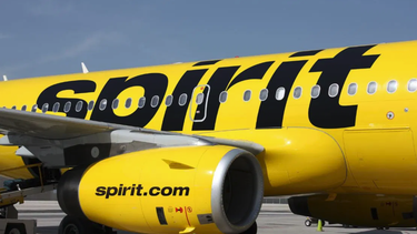 cientos de retrasos y cancelaciones en vuelos de spirit airlines en el aeropuerto de fort lauderdale