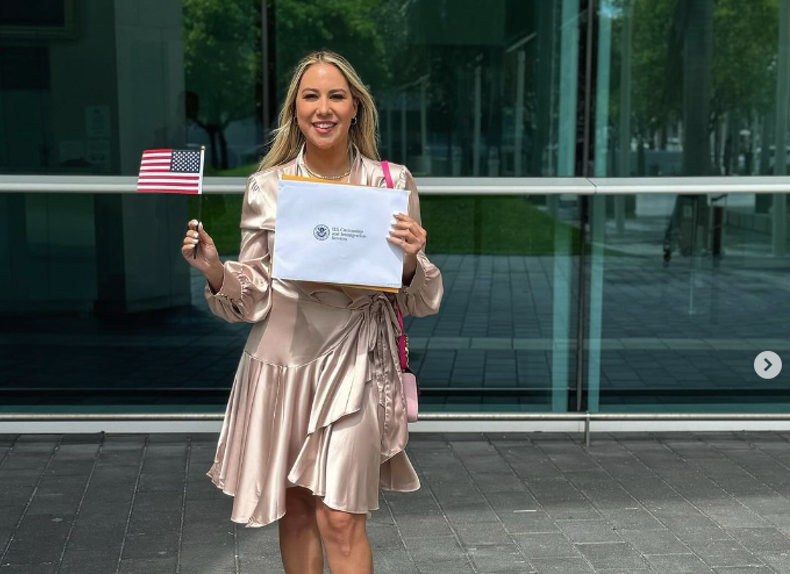 Señorita Dayana.png