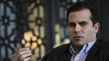 gobernador urge accion del congreso ante alegada inaccion del tesoro