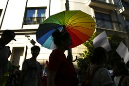 varios detenidos en marcha de orgullo gay en turquia