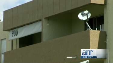 nino cae de un tercer piso en edificio de hialeah y salva su vida milagrosamente