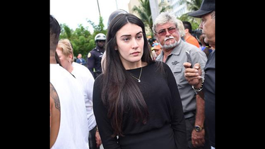maria arias, la novia embarazada de jose fernandez, desconsolada en el funeral del pelotero