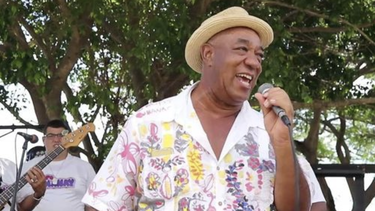fallece el musico osmel francis director del grupo cubanos en la red