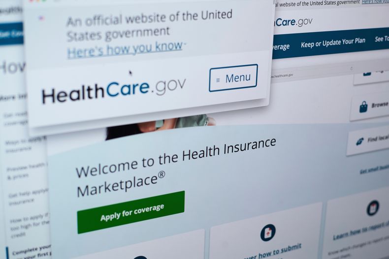 Páginas del sitio web del seguro médico en EEUU en healthcare.gov, en una computadora en Nueva York, el 19 de agosto de 2025. (AP Foto/Patrick Sison, Archivo)