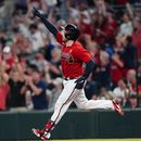 D’Arnaud pega 2 de 5 jonrones de Bravos en contra de Marlins