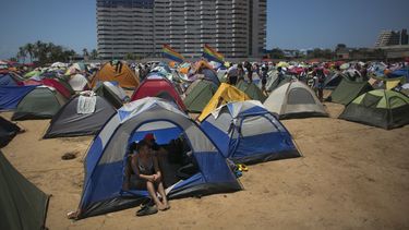 Oficialismo celebra cumbre con campamento revolucionario
