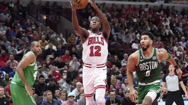 Bulls se recuperan un amplio déficit y superan a los Celtics