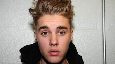 Policía: Bieber dijo tener una fractura en el pie