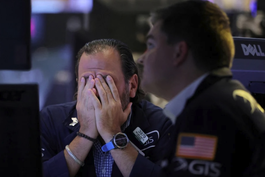 Wall Street cerró uno de sus peores meses en más de dos años por la incertidumbre sobre una recesión mundial