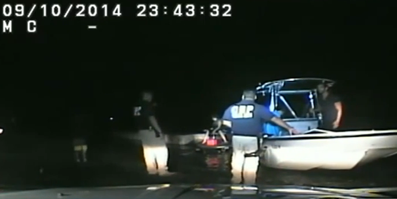 Tanya González murió en la habitación de este hotel y su cuerpo fue encontrado en el maletero de un carro días después. Hoy América Noticias tiene nuevas imágenes del momento en el cual su presunto asesino y su madre son interrogados por las autoridades.