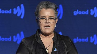 ARCHIVO – La presentadora Rosie ODonnell habla en la 30ma entrega de los Premios GLAAD a los Medios, el 4 de mayo de 2019, en Nueva York. (Foto de Evan Agostini/Invision/AP, Archivo)