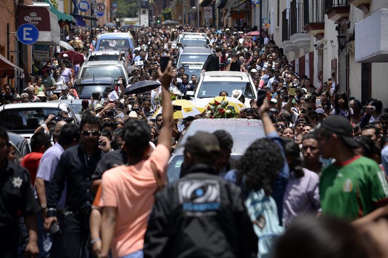ESP-MUS_JOAN_SEBASTIAN-FUNERAL-0.jpg