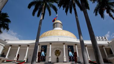 Tribunal Supremo suspende juramentación de diputados