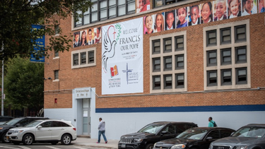 una escuela: la parada mas importante del papa en nueva york
