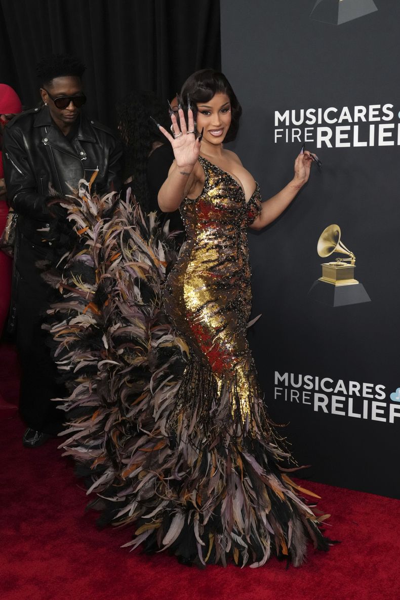Cardi B llega a la 67ª entrega anual de los premios Grammy el domingo 2 de febrero de 2025 en Los Ángeles. (Foto Jordan Strauss/Invision/AP)