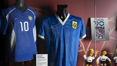 Subastarán camiseta que Maradona usó ante Inglaterra en 1986