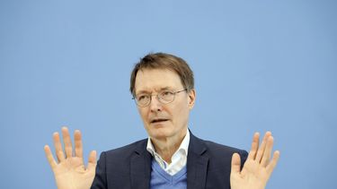 Alemania sopesa reintroducir requisito de mascarillas