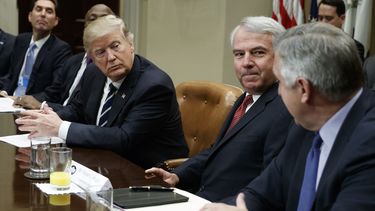 Trump da un ultimátum para la reforma migratoria