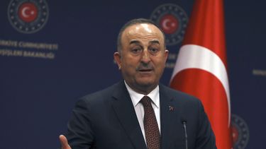 Turquía acusa a Suecia de permitir protestas contra el islam
