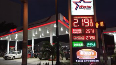 la gasolina es cada vez mas barata en la florida, pero esto no dudara por mucho tiempo