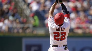 Nacionales ganan 6-5 a Rockies; Soto conecta jonrón