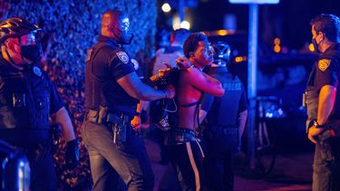 miami beach podria extender el toque de queda hasta mediados de abril por fiestas del spring break