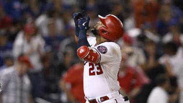 Nacionales superan a Cachorros con HR de Cruz en la 8va