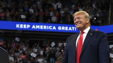 Trump abrirá desfile de Veteranos en NY