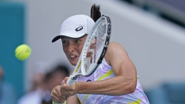 Swiatek vence a Osaka en final de Miami y es la Número Uno