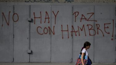 EEUU ordena a familias de diplomáticos salir de Caracas