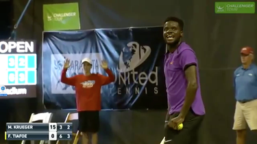 gemidos de pareja teniendo sexo interrumpen juego de tenis en florida